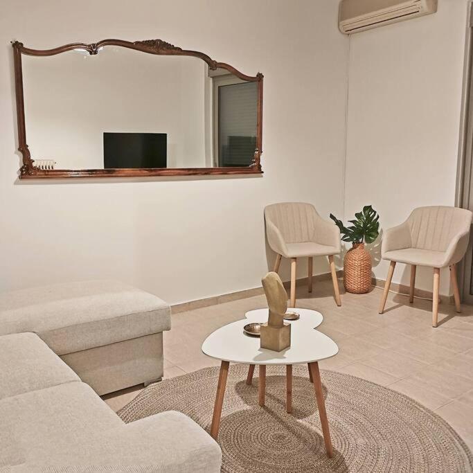 New Modern Flat Pyrgos Centre Olympia Pírgos Exterior foto